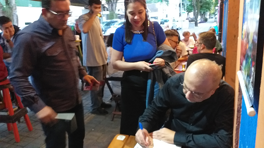  Livro de contos publicado pela Editora Sinete, 2023.